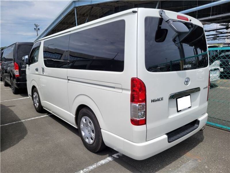 HIACE