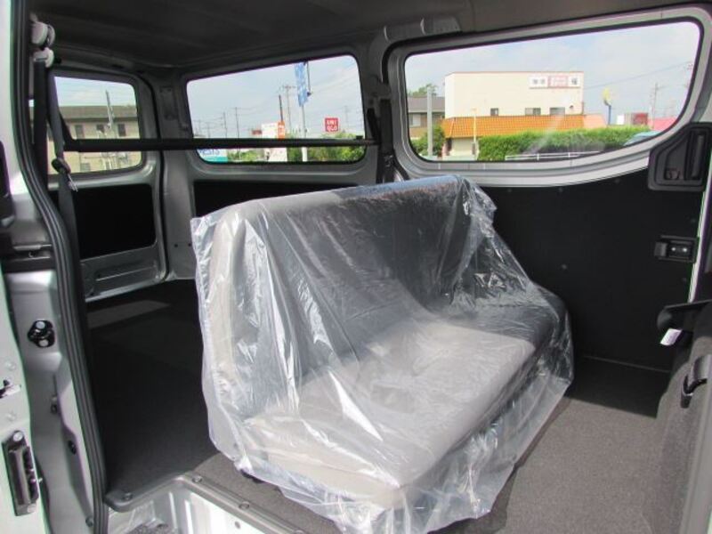 NV350 CARAVAN
