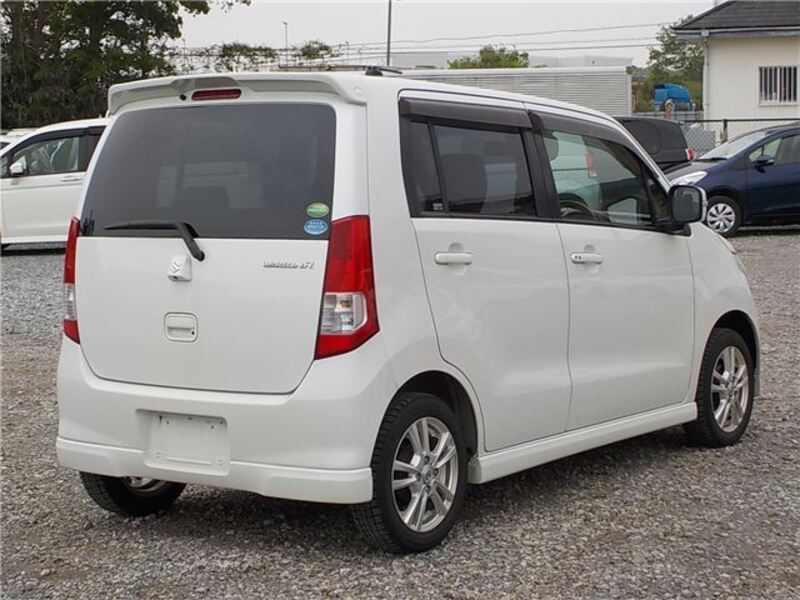 WAGON R