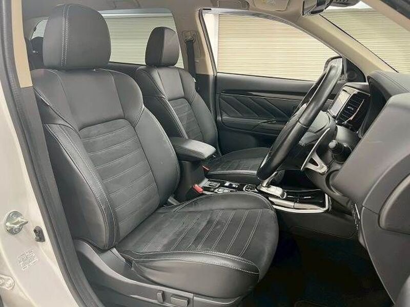 OUTLANDER PHEV