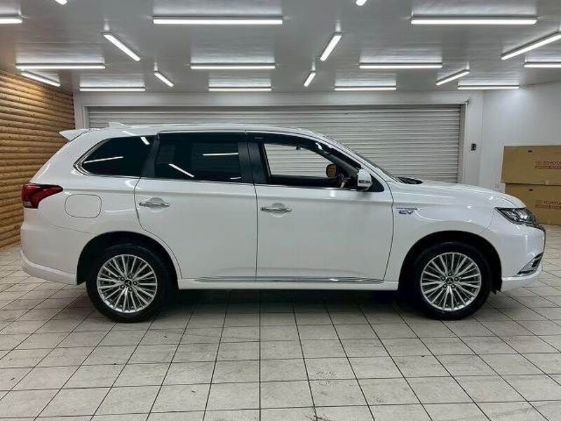 OUTLANDER PHEV