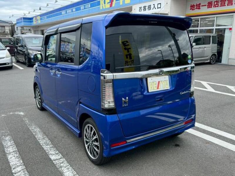 N BOX CUSTOM