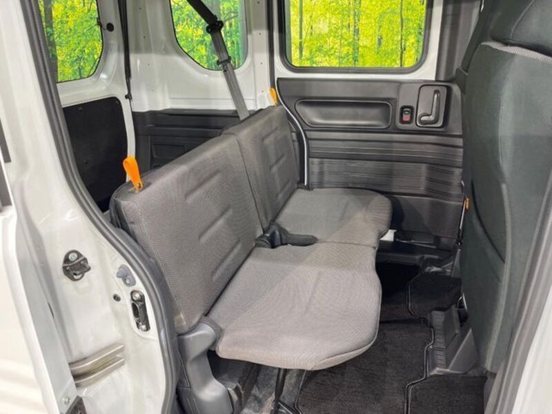N-VAN