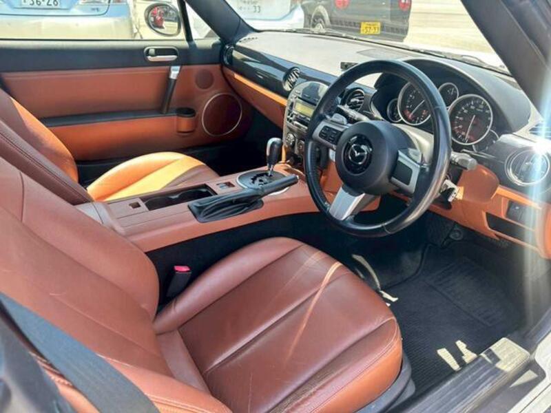 ROADSTER