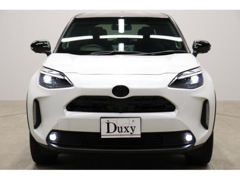 YARIS CROSS