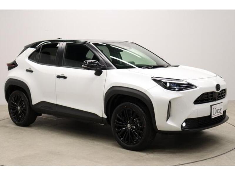 YARIS CROSS