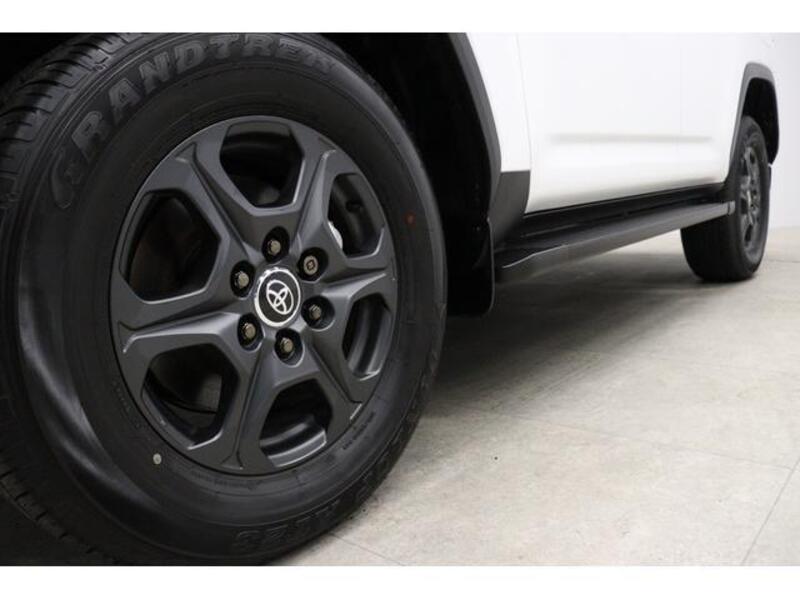 LAND CRUISER