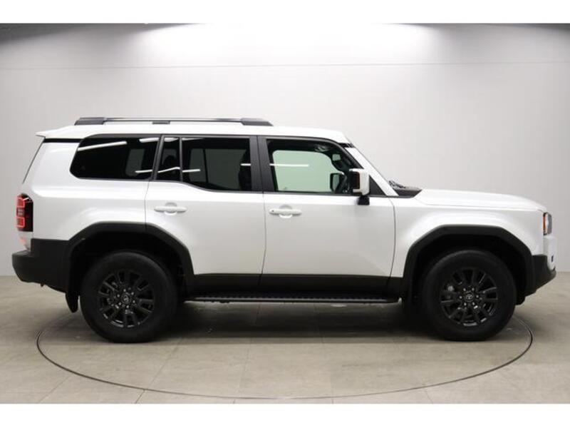 LAND CRUISER 250