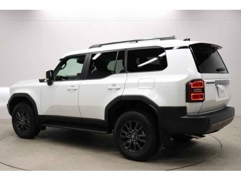 LAND CRUISER 250