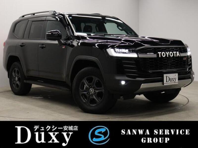 TOYOTA LAND CRUISER
