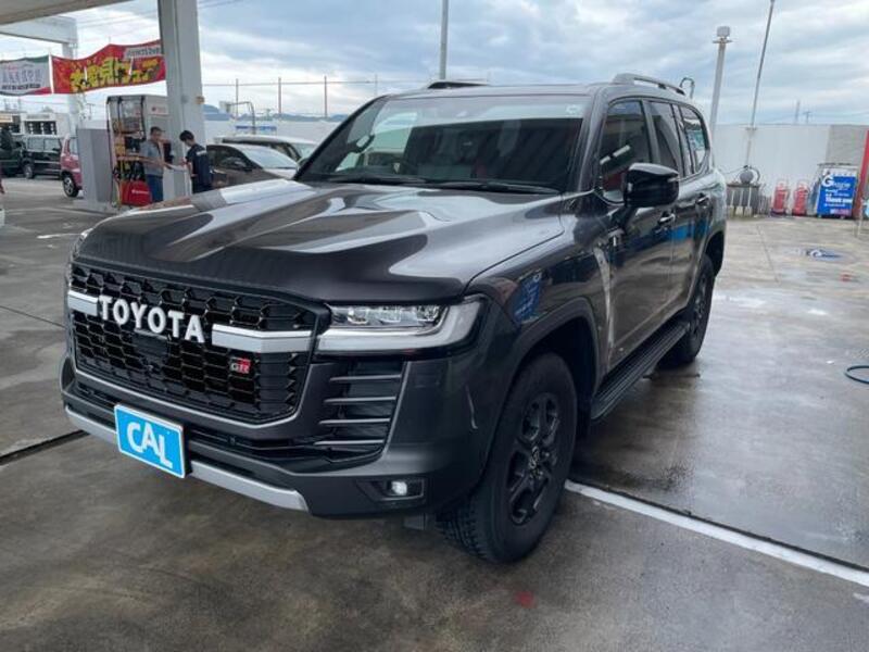 TOYOTA LAND CRUISER