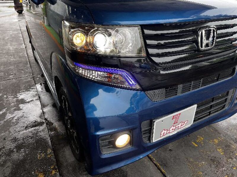 N BOX CUSTOM