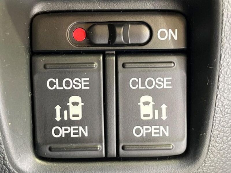 N BOX