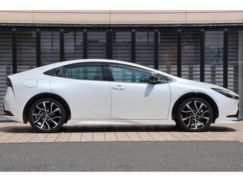 PRIUS PHV