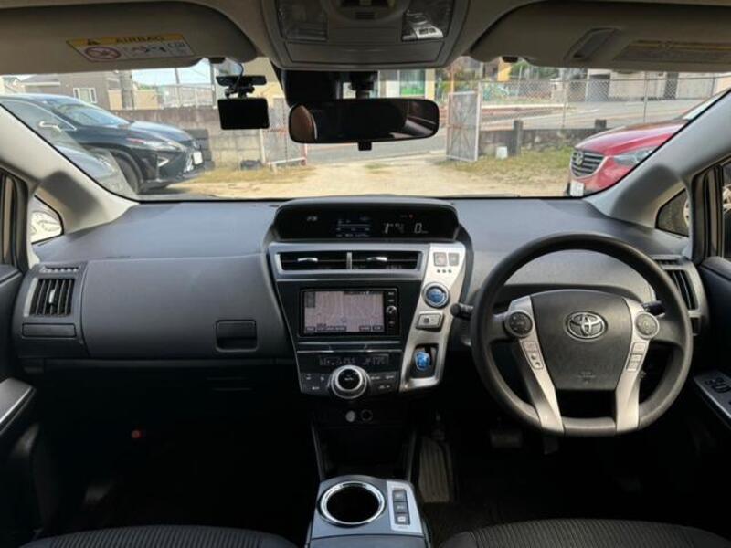 PRIUS ALPHA