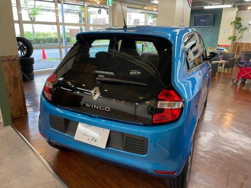 TWINGO