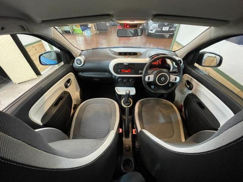 TWINGO