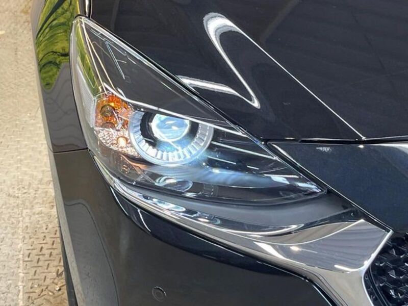 MAZDA2