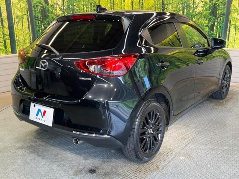 MAZDA2