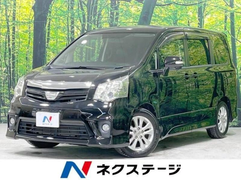 TOYOTA NOAH