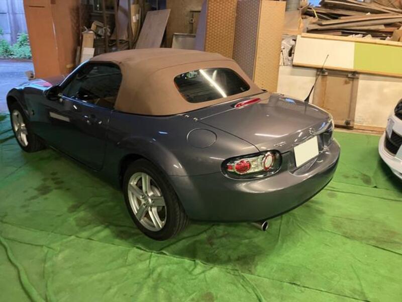 ROADSTER