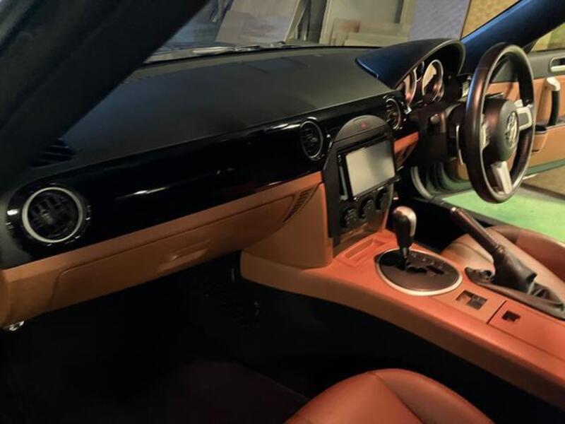 ROADSTER
