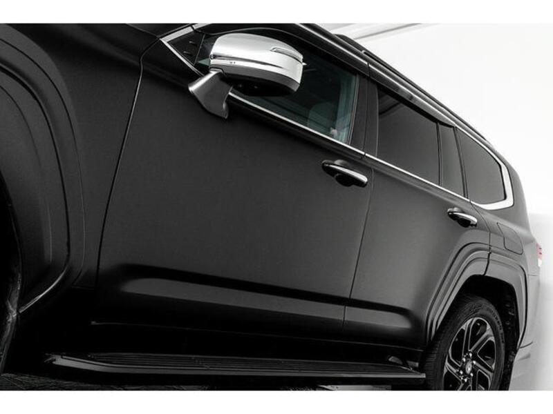 LAND CRUISER