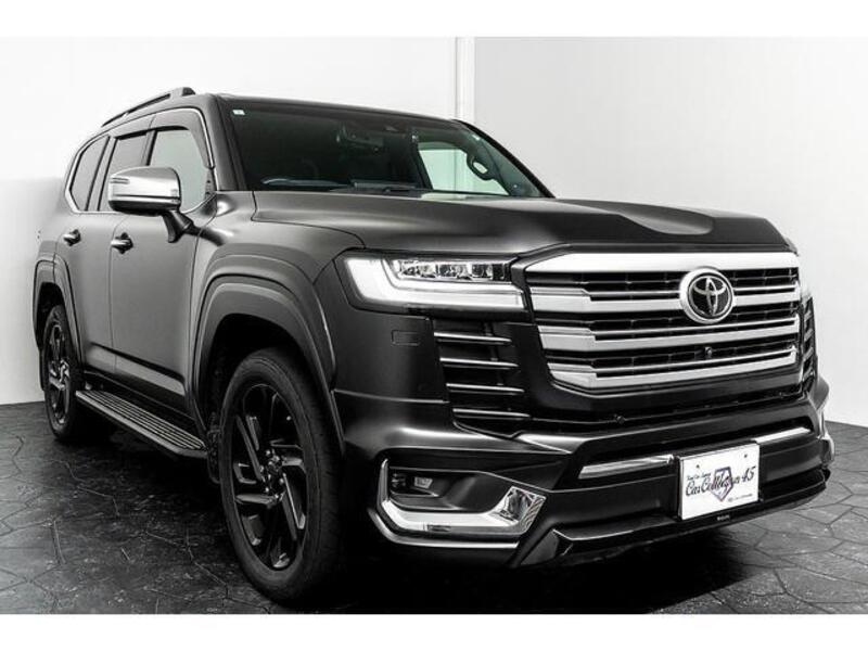 LAND CRUISER