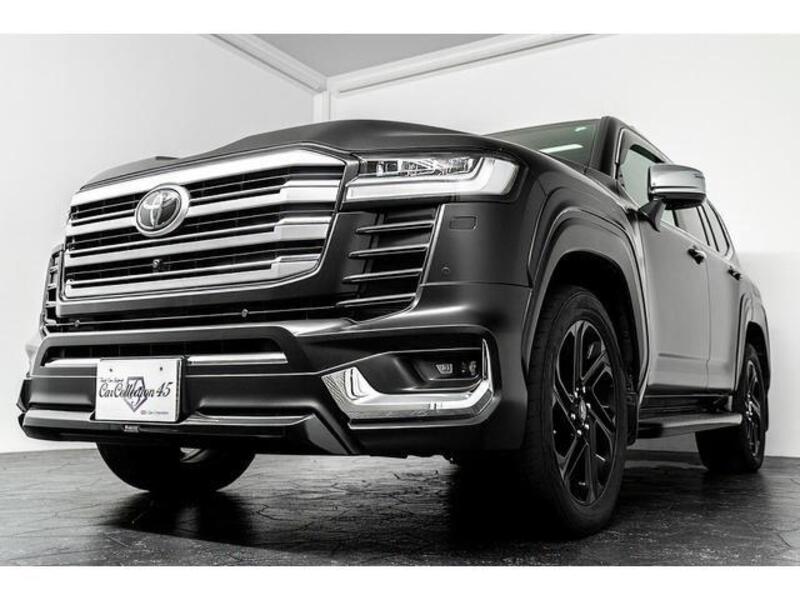 LAND CRUISER