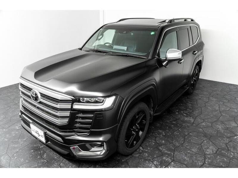 LAND CRUISER