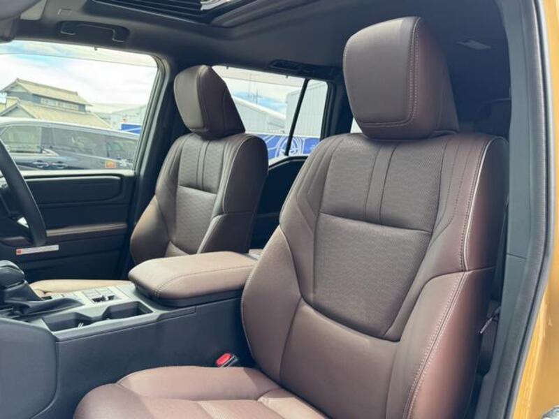 LAND CRUISER 250