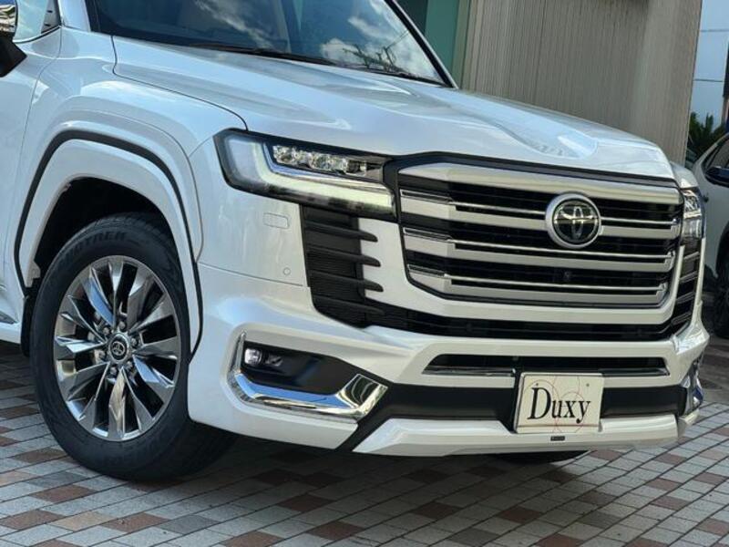 LAND CRUISER