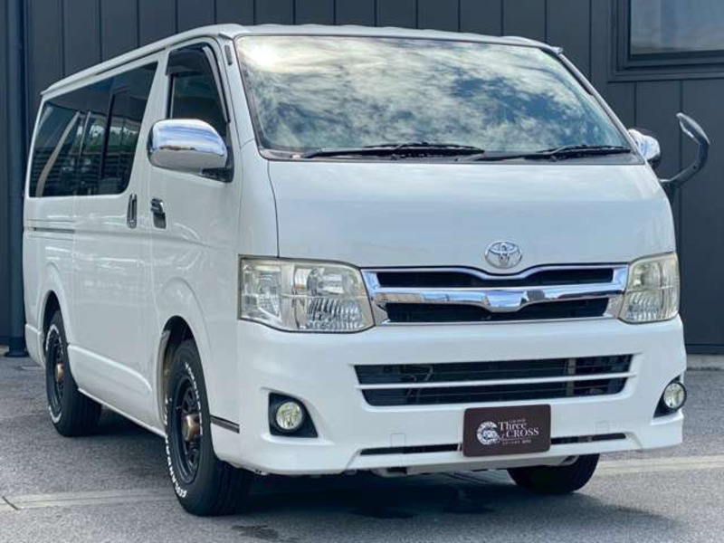 HIACE VAN