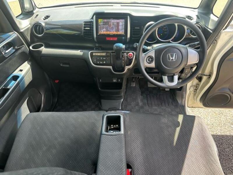 N BOX CUSTOM