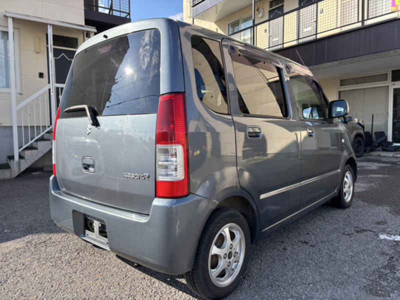 WAGON R