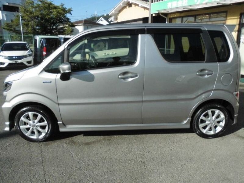 WAGON R