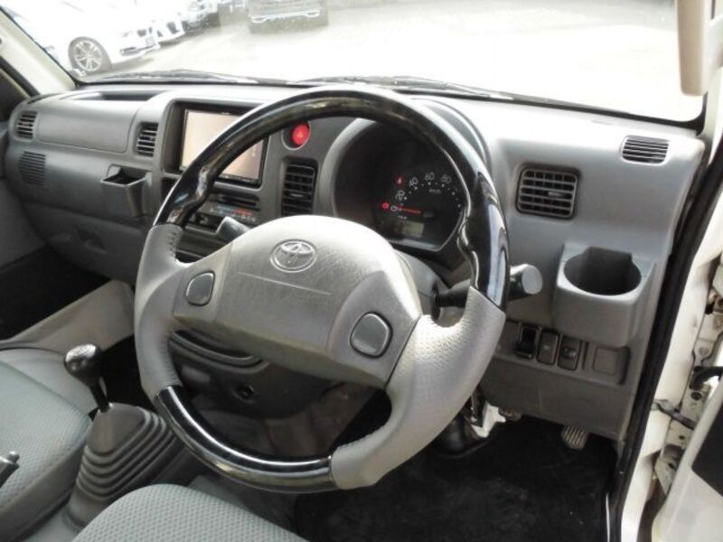 PIXIS TRUCK