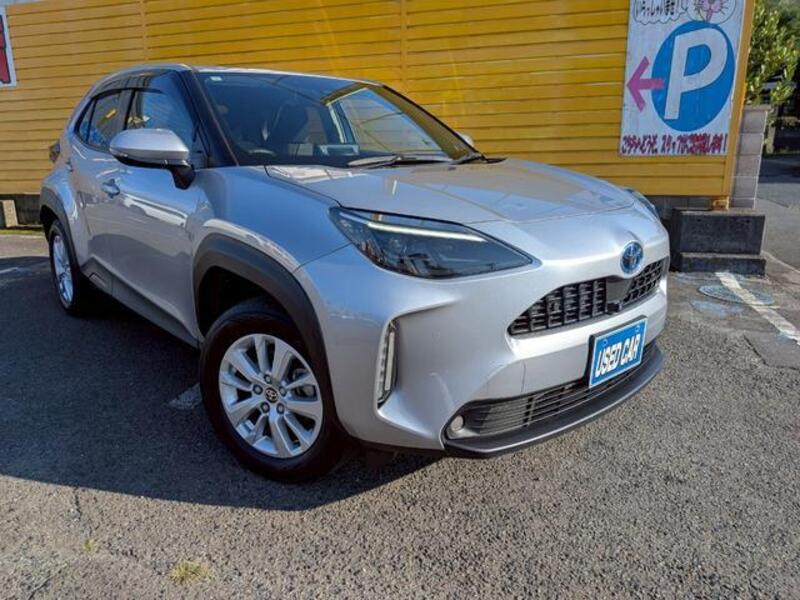 YARIS CROSS