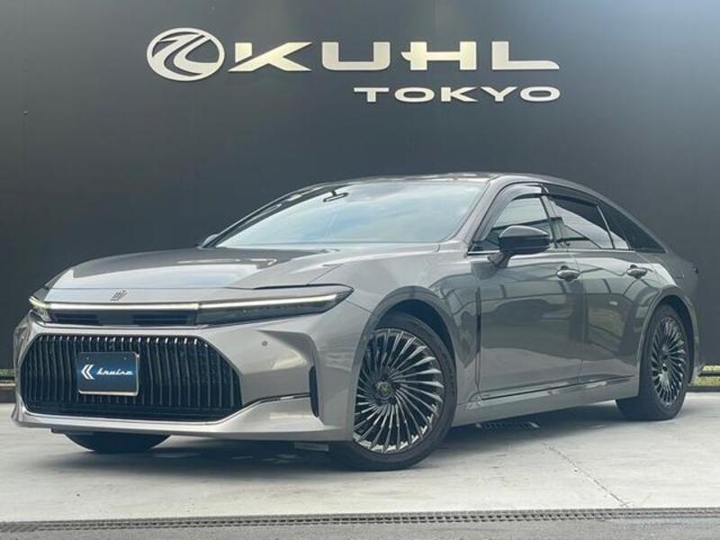 TOYOTA CROWN