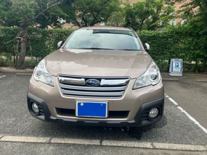 LEGACY OUTBACK-0