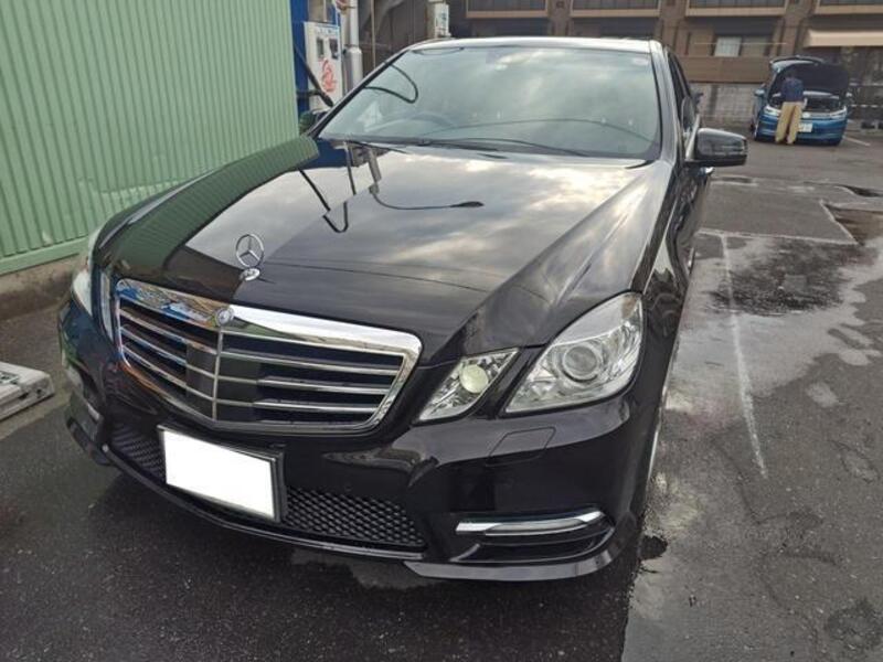 MERCEDES-BENZ E-CLASS