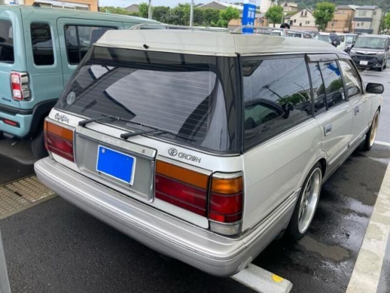 CROWN WAGON