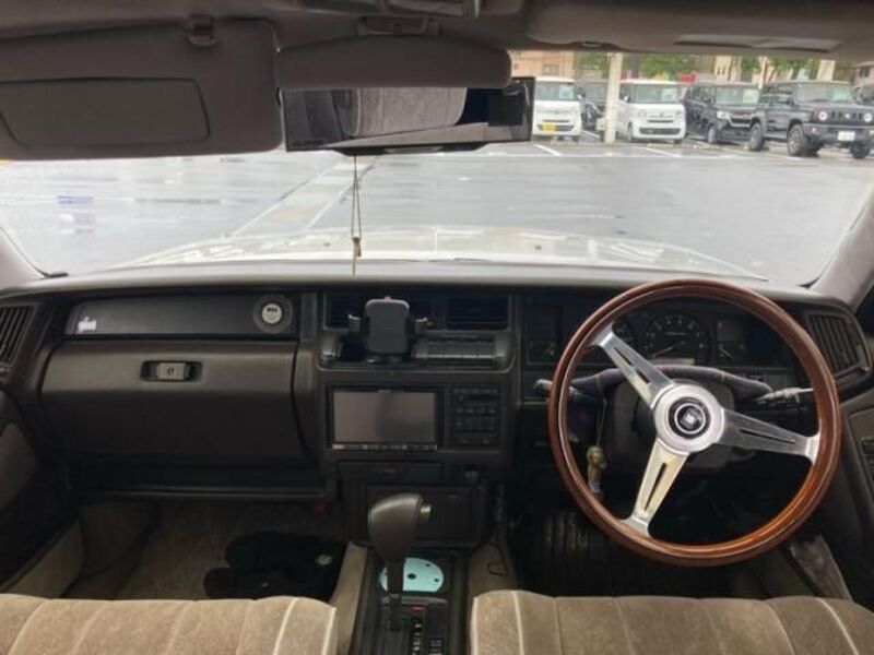 CROWN WAGON