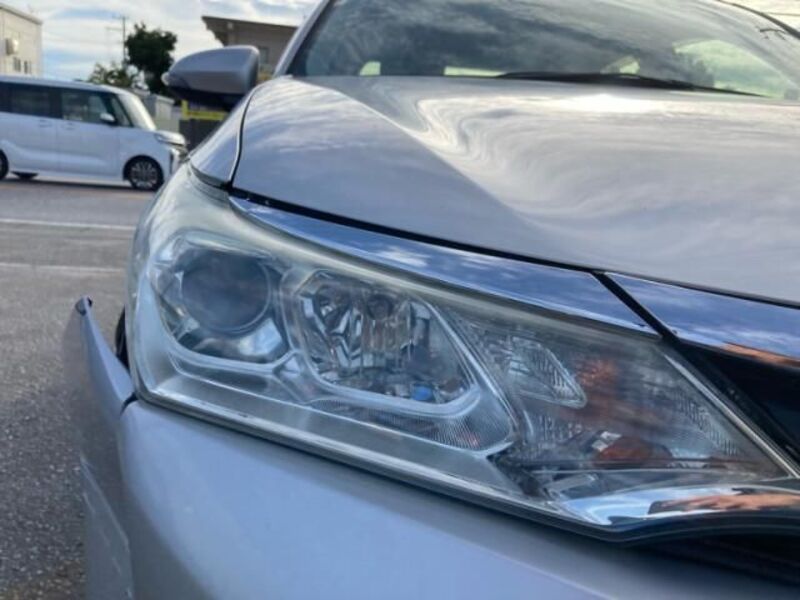 COROLLA AXIO