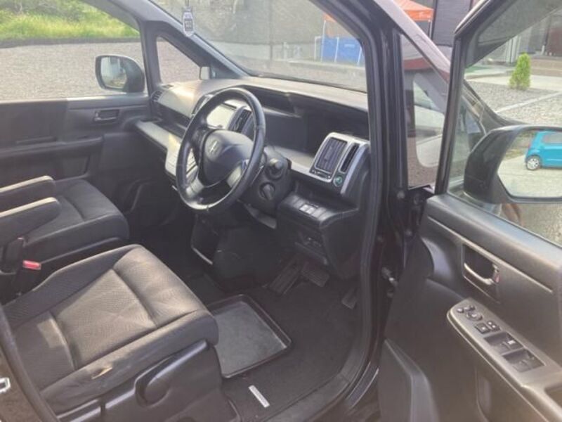 STEPWAGON SPADA