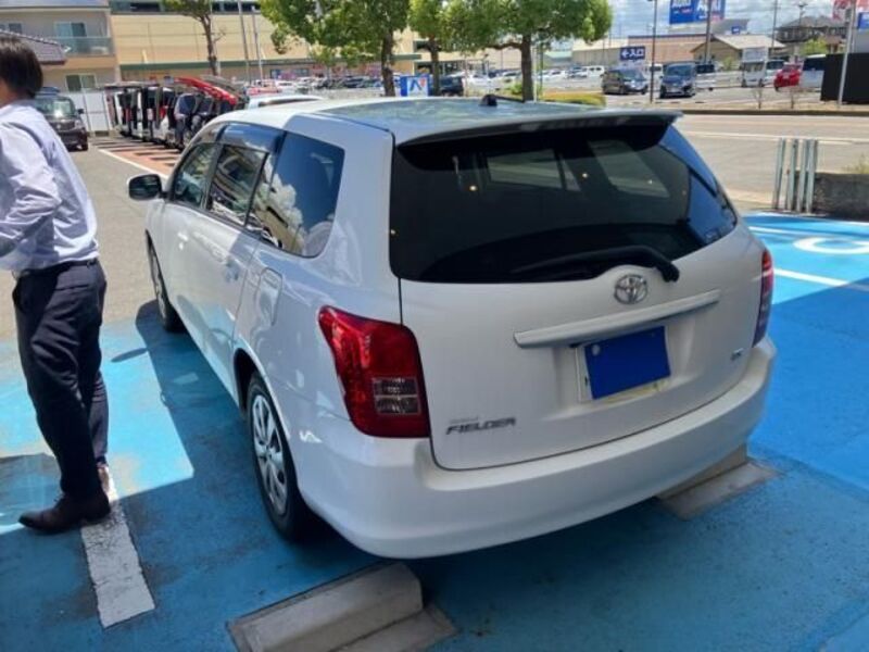 COROLLA FIELDER