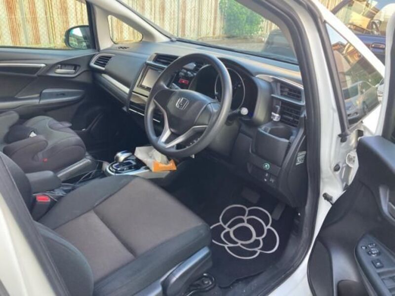 FIT HYBRID