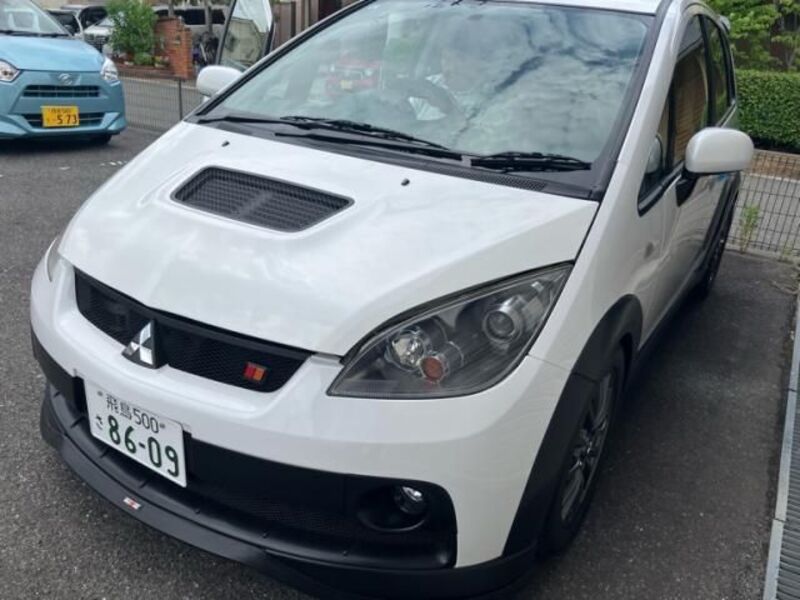 MITSUBISHI COLT