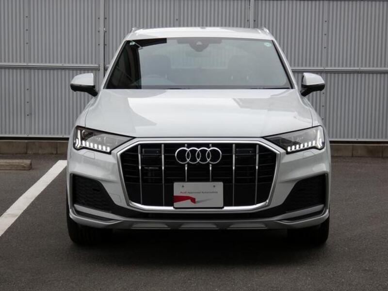 Q7