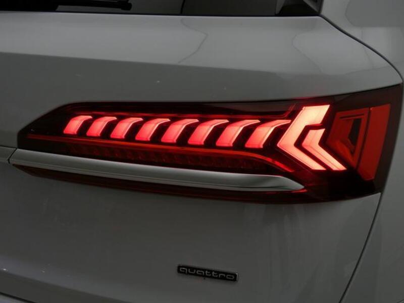 Q7